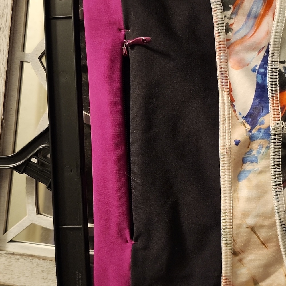 Lululemon Full length leggings size 6 - Picture 3 of 5